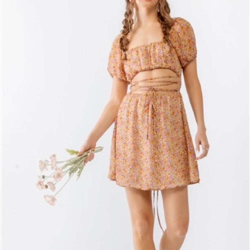 🌸Flower Power🌸 Double Laced Down Dress - Picture 6 of 8